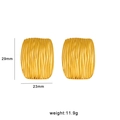 Gouden metalen oorbellen met golftextuur 29mm hoogte en vintage minimalistisch design - Verticale Golf Textuur Stijl (CK1123) / Goud