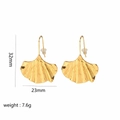 Macro detail of 18K gold ginkgo leaf earrings showing 32mm by 23mm dimensions - Gold Ginkgo Leaf Pendant Style (JJTE6096)