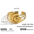 Detailansicht der 18K vergoldeten Edelstahl-Manschette mit Maßen und Gewichtangaben - Nautilus Relief Stil (DKB253030GL) / Gold