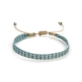 Detail van lichtblauwe bohemian gevlochten armband met verstelbaar koord en metalen kralen - Lichtblauw/Zwart/Zilver