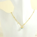Elegante 18K vergoldete Kronen-Halskette mit hellblauem Emaille und goldenen Perlenkette - Blau Emaille Krone (NE2009)