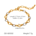 Detail van tweekleurige goud en zilver roestvrijstalen schakelarmband met karabijnsluiting - Tweekleurige Afwisselende Ovalen Armband (OD-B20332) / Goud en Zilver Tweekleurig