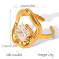 Detailed size specifications of two-tone flower ring with square zirconia stone - Square Zirconia Irregular Wave Frame Style (OD-R30498)