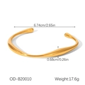 Detailed view showing the 6.74cm diameter and 0.68cm width of this gold stainless steel bangle - Irregular Streamline Wave Style (OD-B20010)