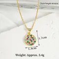 Collier doré avec pendentif serti de cristaux colorés et détails de dimensions - Collier Pavé Rond - Zirconium Coloré (X3083)