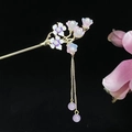 Traditionelle Haarnadel mit lila Blüten und goldenen Quasten im Vintage-Stil - Weiß-Lila Verlauf Blume Künstliche Perle Quaste Stil (2463) / Lila Rosa