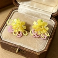 2604117b Yellow Flower Beads