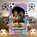 Fussball Party Fotohintergrund Banner mit Willkommen 2026 Text und Fussballmotiven - Helllila Welcome Stil (SYX-004) / 180x90cm