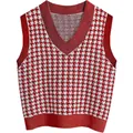 Women's V-neck knit vest in classic red and white houndstooth pattern with ribbed hem - S / Burgundy