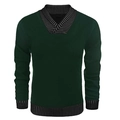 Dunkelgrüner Herren-Strickpullover mit gestreiftem Schalkragen und Rippbündchen im Detail - S / Grün