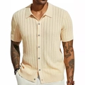 Herren Kurzarm-Strickpoloshirt in Creme mit vertikalem Strukturmuster und Knopfleiste - S / Aprikose