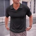 Polo da uomo in maglia nera con trama jacquard verticale e scollo a V stile casual - S / Nero