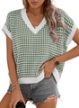 Detailed close-up of green and white houndstooth knit vest featuring V-neck ribbing - S / Green