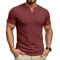 Dettaglio della t-shirt slim fit da uomo rosso mattone con trama in tessuto a coste verticali - Borgogna