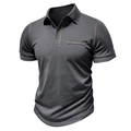 Détail d'un polo homme gris anthracite avec coutures contrastées marron et poche poitrine - Gris foncé