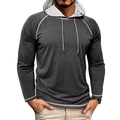 Dettaglio felpa con cappuccio raglan da uomo con trama in maglia grigio scuro e cuciture - grigio scuro