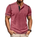 Detail eines rostroten Henley-T-Shirts aus Waffelstrick mit schwarzen Kontrastbesätzen - S / Burgunderrot