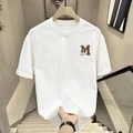 T-shirt blanc en coton avec imprimé lettre M marron et coupe ample style décontracté - S / Blanc