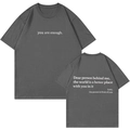 Dunkelgraues Baumwoll-T-Shirt mit 'You are enough' Aufdruck auf Vorder- und Rückseite - S / Dunkelgrau