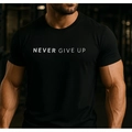 Heren sport t-shirt van zwart katoen met Never Give Up print en atletische pasvorm - S / Zwart