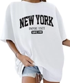 Detailansicht des Vintage-New-York-Aufdrucks mit Used-Look auf weißem Baumwoll-T-Shirt - S / Weiß