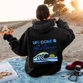 Sweat à capuche noir oversize avec imprimé océan LIFE COMES IN WAVES au dos - S / Noir