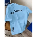 Lockeres hellblaues Baumwoll-T-Shirt für Herren mit schwarzem Los Angeles-Grafikdruck - S / Hellblau