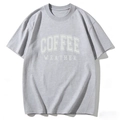 Detail van de witte COFFEE WEATHER letters op gemêleerd grijs katoenen t-shirt - S / Lichtgrijs