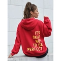 Oversize Hoodie in Rot mit gelbem Rückenaufdruck und modischem Drop-Shoulder Design - S / Rot