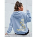 Hellblauer Oversize-Hoodie mit gelbem Rücken-Slogan It's Okay Not To Be Perfect - S / Hellblau