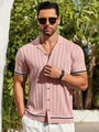 Detail eines rosa Strickhemds mit vertikalen Rippen und schwarz-weiß gestreiften Kanten - S / Lotusrosa