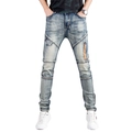 Ανδρικό ελαστικό τζιν slim fit με λεπτομέρειες patchwork και ξεβαμμένη επεξεργασία - EU 28 / Ινδικό μπλε
