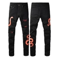 Schlanke schwarze Herrenjeans mit markanter roter Schlangenstickerei und Distressed-Details - EU 38 / Rote Schlangenstickerei-Stil (8809)
