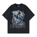 Détail de la texture en coton épais et de l'imprimé graphique sur ce t-shirt noir - S / Noir