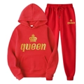 Tuta rossa da donna con stampa corona dorata Queen su felpa con cappuccio e pantaloni - Taglia S / Top e Pantaloni (Queen) / Rosso