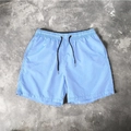 Herren hellblaue schnelltrocknende Sommershorts mit Gummibund und schwarzem Kordelzug - M / Hellblau