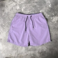 Lilafarbene schnelltrocknende Herren-Strandshorts mit elastischem Kordelzugbund - M / Hellviolett