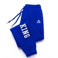 Pantaloni jogger blu reale da uomo con stampa KING ed elastico in vita con coulisse - M / Blu Reale/Bianco