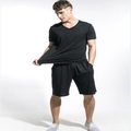 Set uomo nero con t-shirt con scollo a V e pantaloncini in tessuto elasticizzato - M / Nero