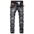 Jean biker gris foncé pour homme avec panneaux à plis aux genoux et ceinture en cuir - EU 29 / Gris Noir
