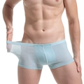 Boxer pour homme fin avec imprimé love et taille haute élastique présenté sur modèle - M / Rose bonbon