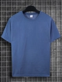 Nahaufnahme eines blauen Rundhals-T-Shirts mit atmungsaktivem Waffelstrick und Etikett - S / Saphirblau