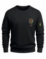 Dettaglio della felpa nera 2026 con stampa colorata e tasca con zip verde brillante - S / Nero