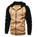 Détail du sweat à capuche pour hommes avec panneaux contrastés kaki et fermeture éclair - S / Kaki