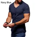 T-shirt blu navy da uomo con scollo a V e tasca con zip sulla manica corta sportiva - S / Blu Notte