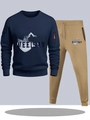 Heren sportset met marineblauwe sweatshirt, khaki trainingsbroek en oranje ritsdetails - S / Boven- En Onderstuk / Marineblauw En Khaki