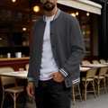 Veste en maille torsadée gris foncé pour homme avec col montant et bordures rayées - S / gris foncé