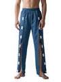 Détail du pantalon de soin bleu avec boutons-pression latéraux pour patients alités - Bleu Denim