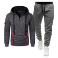 Détail de la veste à capuche grise et du jogging avec accents rouges et poche zippée - S / Gris Noir + Gris Foncé