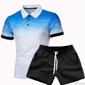 Herren 2-Teiler Polo-Set mit blauem Pixel-Farbverlauf und schwarzen Kordelzug-Shorts - S / Weiß
